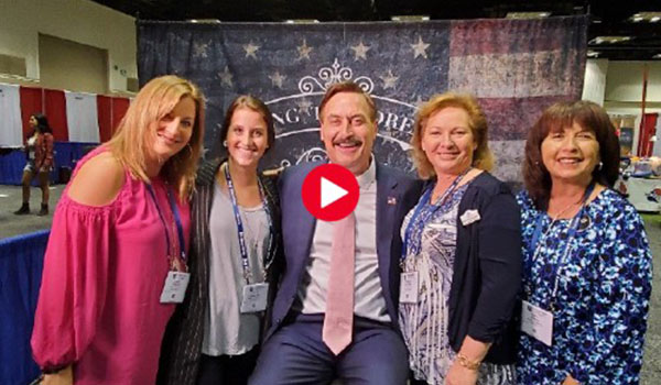 Moms for America live at Made in America.