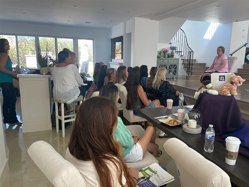 Cottage Meetings Programs - Moms for America